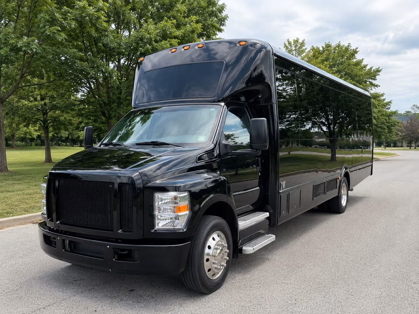 huntersville bus rentals